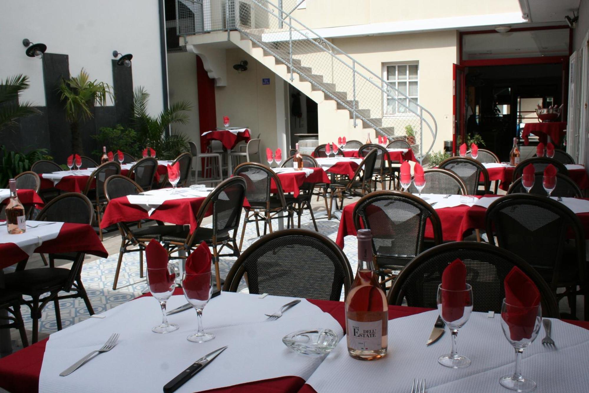 Hotel Les Italiens Biscarrosse Exteriér fotografie