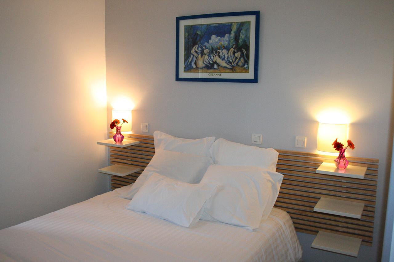 Hotel Les Italiens Biscarrosse Pokoj fotografie
